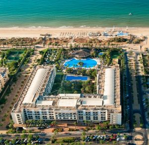 taxi from faro airport to tui family life islantilla