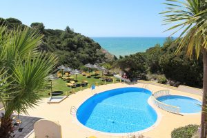 Transfers from Faro Airport to Rocha Brava Resort