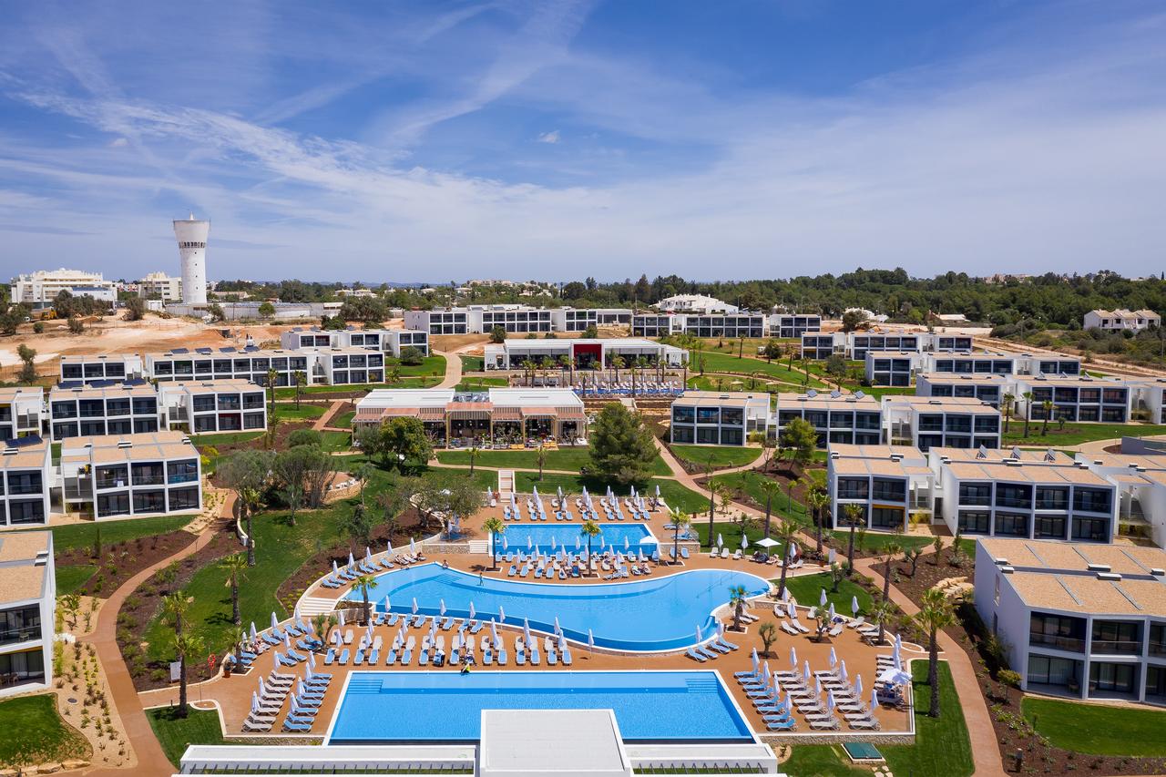 Taxi van Faro Airport naar Pestana Blue Alvor