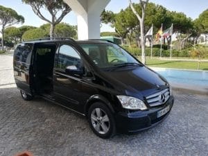 Taxi de l'aéroport de Faro à Burgau